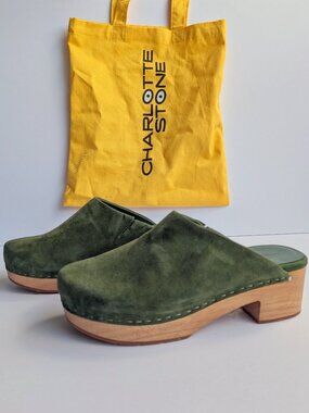 Charlotte Stone Martino Clog – Emerald Suede – Size 13 – Very Good Condition 🌿